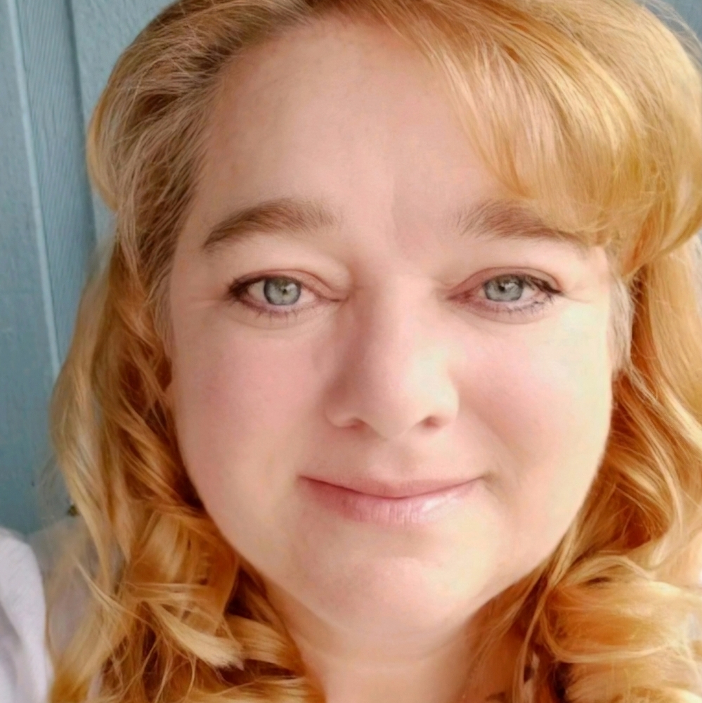 Meet your Posher, Dena
